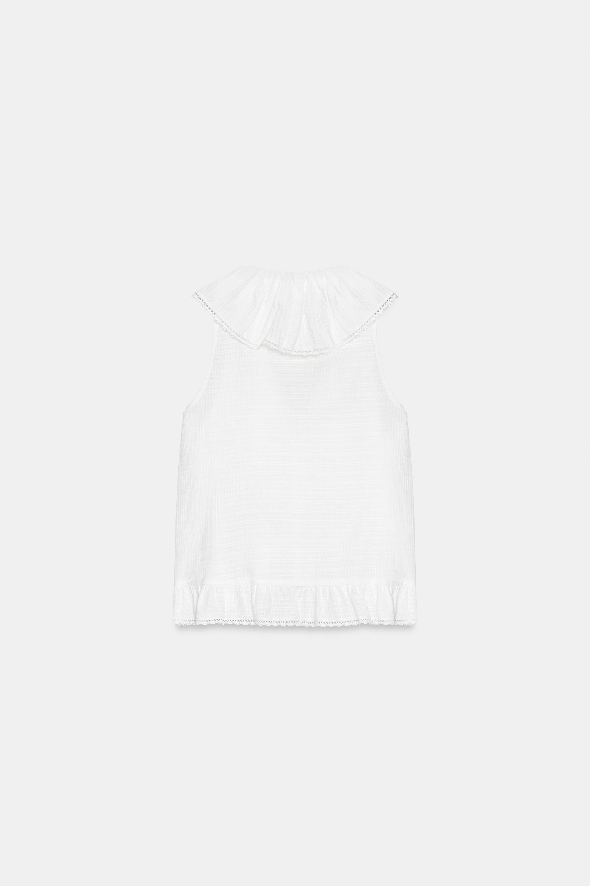 LACE TRIM RUFFLED BLOUSE
